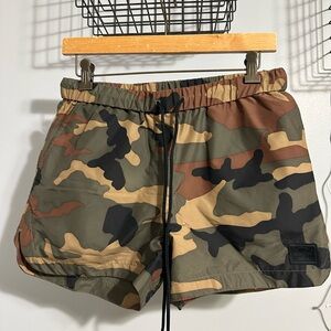 Hershel Supply Active Shorts - Size Small
